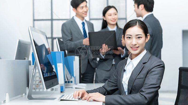 合同签了钱交了，退款条款却像没写一样